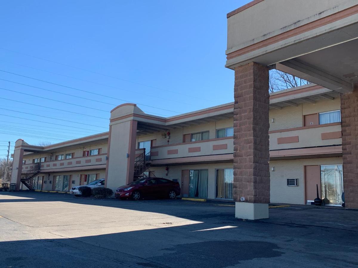 Haven Inn & Suites St Louis Hazelwood - Airport North Екстериор снимка